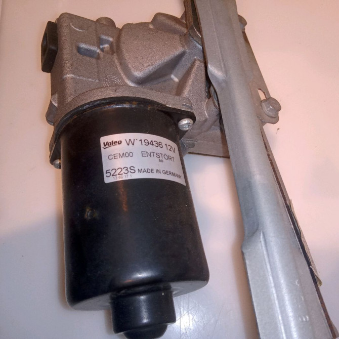 Moteur essuie-glace avant occasion CITROEN DS4 Phase 1 01-2011->03-2016 1.6 e-HDi 110ch 6405RK 2