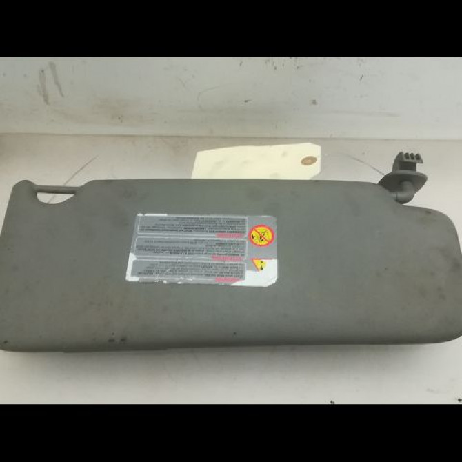 Pare-soleil gauche occasion RENAULT CLIO II Phase 1 03-1998->06-2001 1.2i 8200249085 1