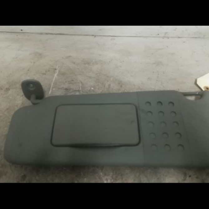 Pare-soleil gauche occasion RENAULT CLIO II Phase 2 06-2001->07-2006 1.5 DCI 65ch 8200249085 2