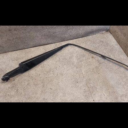 Bras essuie-glace arrière occasion RENAULT MEGANE I Phase 2 03-1999->06-2003 1.6 16v 7701040757