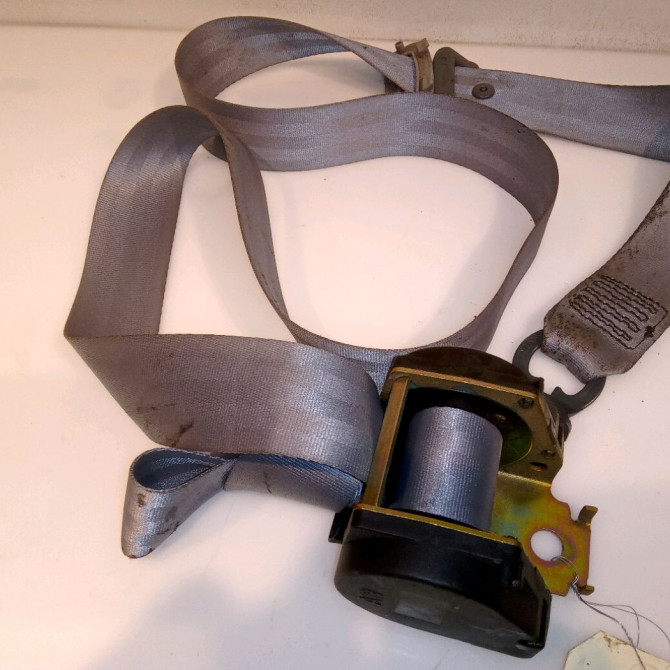 Ceinture arrière droite occasion RENAULT MEGANE I Phase 2 03-1999->06-2003 1.4i 16v 8200091558 1