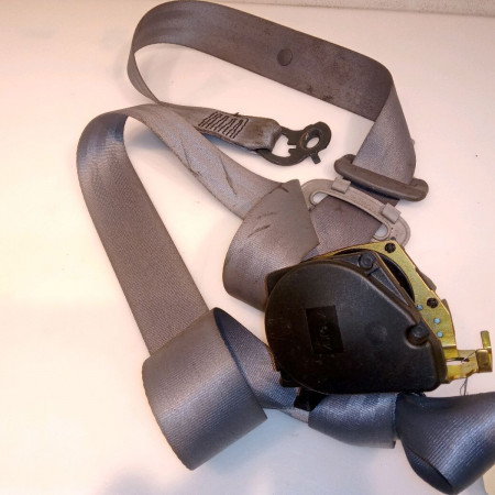 Ceinture arrière gauche occasion RENAULT MEGANE I Phase 2 03-1999->06-2003 1.4i 16v 8200091421