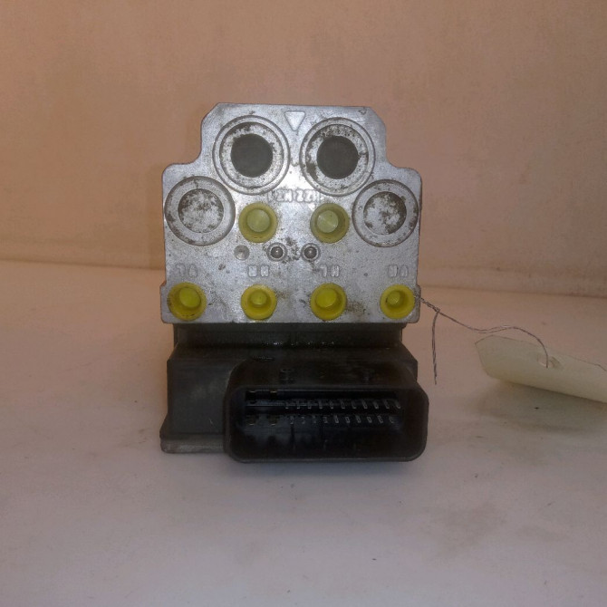 Unité hydraulique ABS occasion SAAB 9-3 II Phase 1 09-2005->09-2007 1.9 TiD 120ch 93170632 2