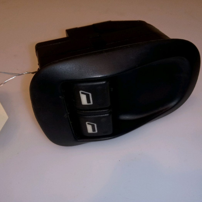 Commande lève-glace porte avant gauche occasion PEUGEOT 206 Phase 1 09-1998->03-2009 1.4i 6552WQ 1