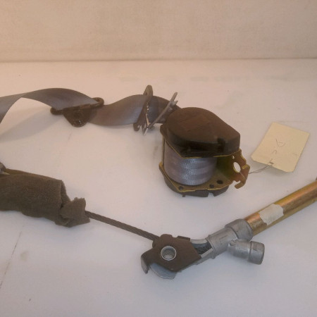 Ceinture arrière gauche occasion RENAULT MEGANE I Phase 2 03-1999->06-2003 1.4i 16v 8200091421