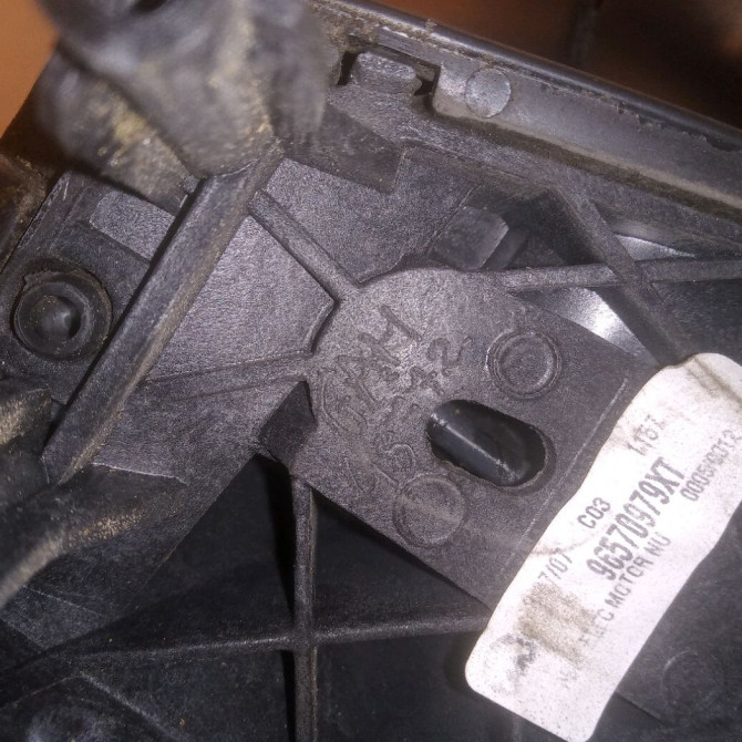 Retroviseur exterieur electrique gauche occasion CITROEN XSARA PICASSO Phase 2 02-2004->12-2010 1.6 HDI 110ch 815354 4