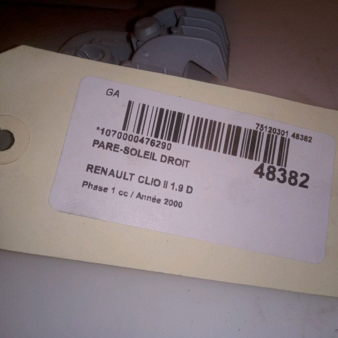 Pare-soleil droit occasion RENAULT CLIO II Phase 1 03-1998->06-2001 1.9 D 4