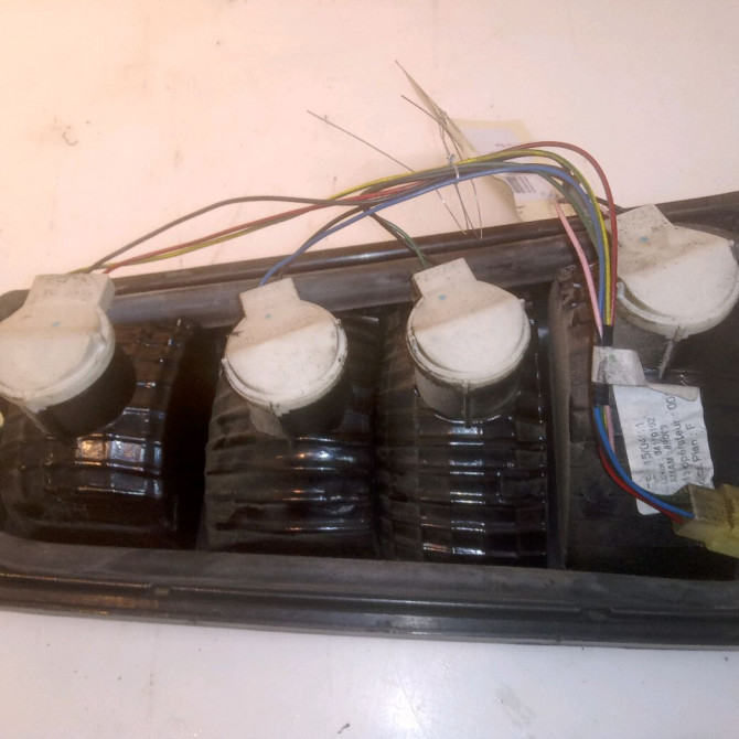 Feu arrière gauche occasion 400 2