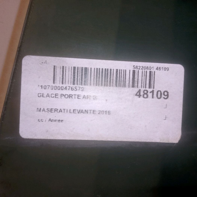 Glace porte ar g occasion MASERATI LEVANTE 3
