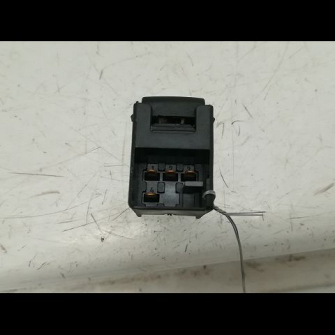 Commande lève-glace porte avant droite occasion VOLKSWAGEN GOLF IV GOLF IV Phase 1 1998-01-01->2005-06-30 1.9 TDI 100ch 3B0959855B01C 3