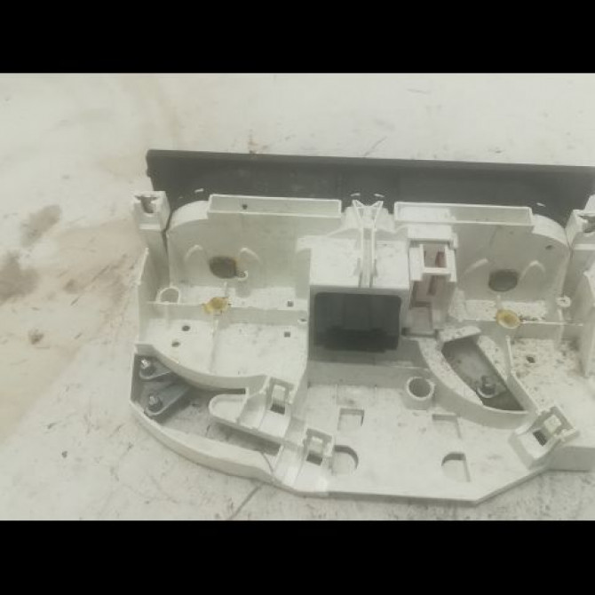 Commande de chauffage occasion VOLKSWAGEN GOLF IV GOLF IV Phase 1 1998-01-01->2005-06-30 1.6i 8v 100ch 3B1907044C 2