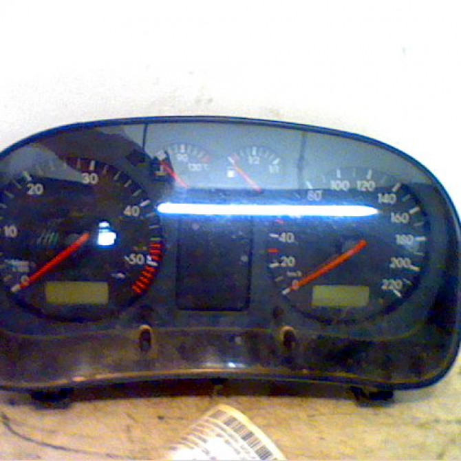 Compteur occasion VOLKSWAGEN GOLF IV GOLF IV Phase 1 1998-01-01->2005-06-30 1.9 SDI 1