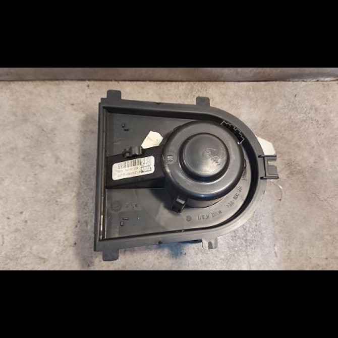 Ventilateur de chauffage occasion VOLKSWAGEN GOLF IV GOLF IV Phase 1 1998-01-01->2005-06-30 1.9 TDI 100ch 1J1819021C 2