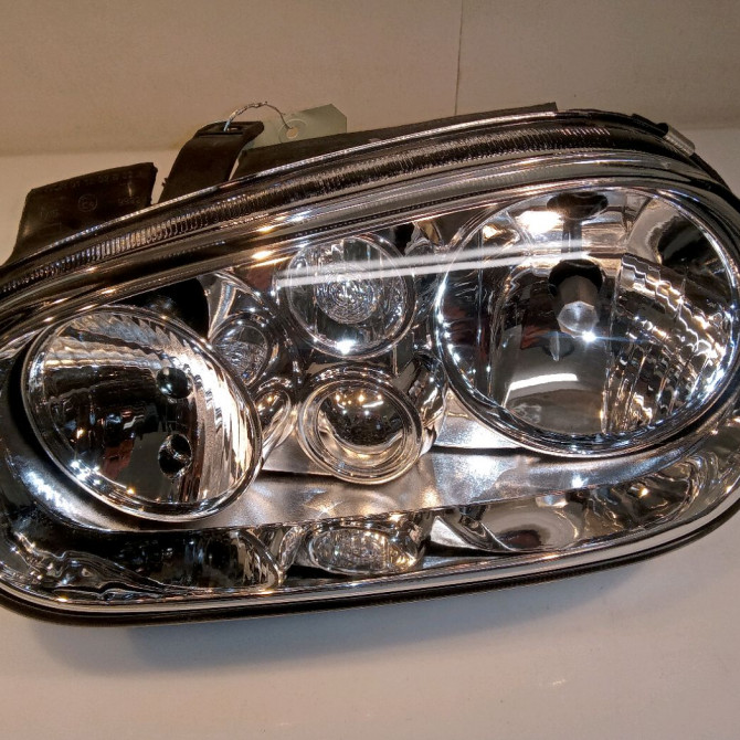 Phare gauche occasion VOLKSWAGEN GOLF IV GOLF IV Phase 1 1998-01-01->2005-06-30 1.4i 75ch 1J1941017K 1