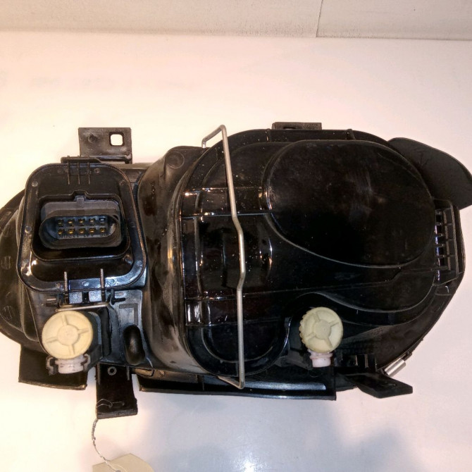 Phare gauche occasion VOLKSWAGEN GOLF IV GOLF IV Phase 1 1998-01-01->2005-06-30 1.4i 75ch 1J1941017K 2