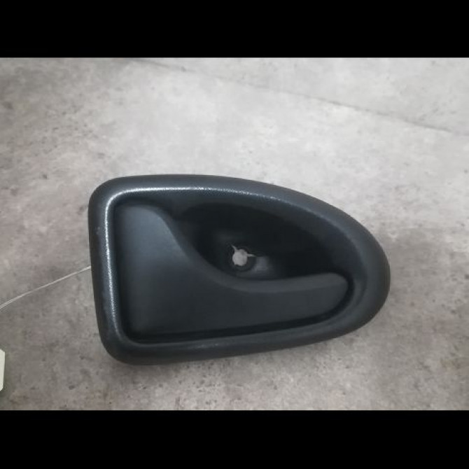 Poignee int porte avg occasion DACIA LOGAN I Phase 2 07-2008->12-2012 1.5 DCI 70ch 7700353282 1