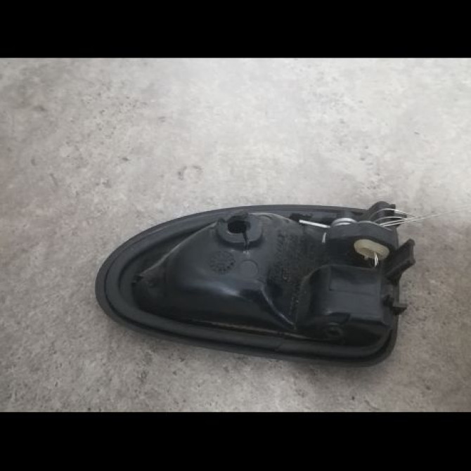 Poignee int porte avg occasion DACIA LOGAN I Phase 2 07-2008->12-2012 1.5 DCI 70ch 7700353282 2