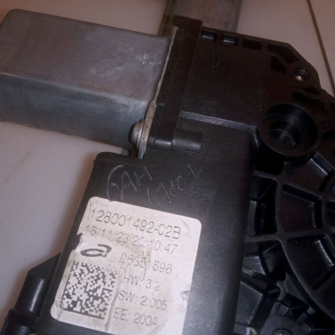 Mecanisme+moteur leve-glace avg occasion RENAULT CLIO IV Phase 2 08-2016->... 0.9i TCE 807018534R 4