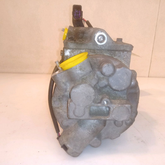 Compresseur air conditionne occasion SKODA FABIA II Phase 1 05-2007->03-2010 1.2i 60ch 6R0820803F 3