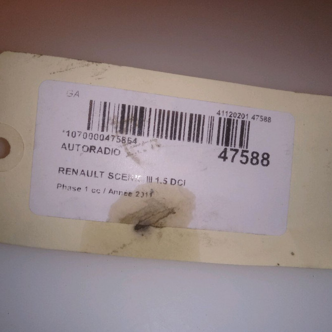 Autoradio occasion RENAULT SCENIC III Phase 1 04-2009->11-2011 1.5 DCI 110ch 281158115R 4