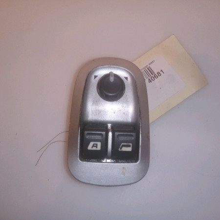 Commande lève-glace porte avant gauche occasion PEUGEOT 206 + Phase 1 03-2009->05-2013 1.4i 75ch