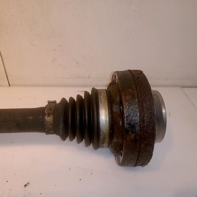 Transmission arrière gauche occasion PORSCHE CAYENNE I 3