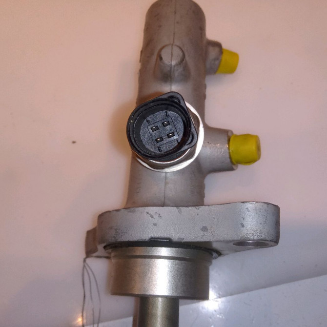 Maitre cylindre occasion PORSCHE CAYENNE I 3