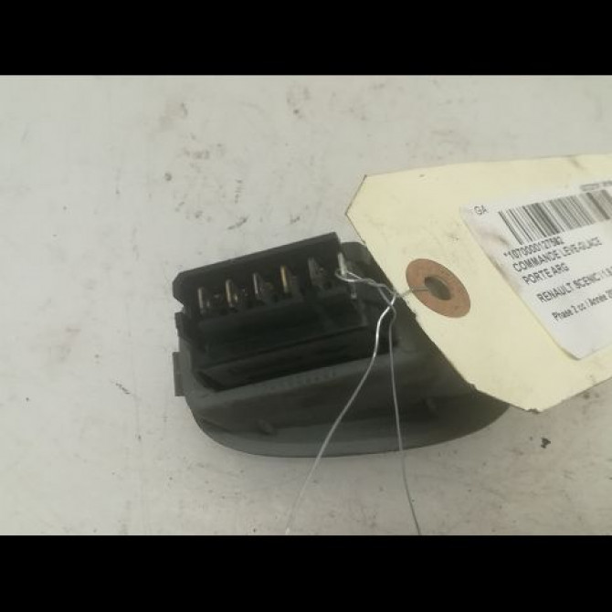 Commande leve-glace porte arrière gauche occasion RENAULT SCENIC I Phase 2 08-1999->06-2003 1.9 DCI 100ch 2