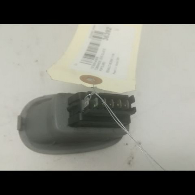 Commande leve-glace porte arrière droite occasion RENAULT SCENIC I Phase 2 08-1999->06-2003 1.6i 107ch 2