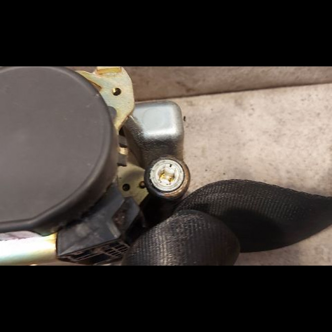 Ceinture avant gauche occasion CITROEN C4 I Phase 1 11-2004->07-2008 1.6 HDI 92ch 8974KV 4