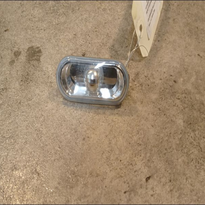 Répétiteur aile gauche occasion VOLKSWAGEN POLO IV Phase 1 01-2002->05-2005 1.2 55ch 3B0949117C 1