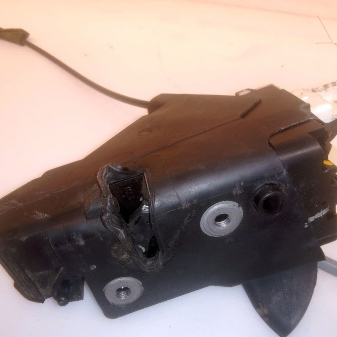 Serrure porte avg occasion CITROEN C4 I Phase 1 11-2004->07-2008 1.6 HDI 92ch 9135FE 2