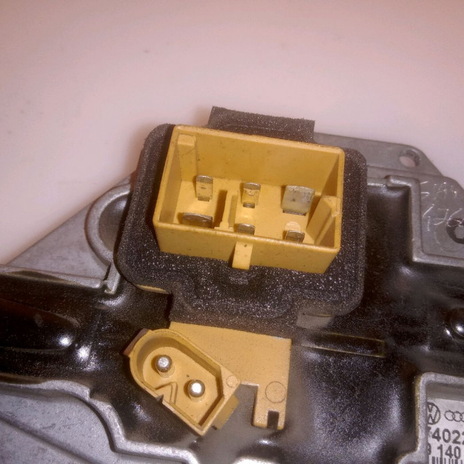 Resistance de chauffage occasion VOLKSWAGEN PASSAT IV Phase 1 10-1996->10-2000 1.9 TDI 90ch 8D1907521 4