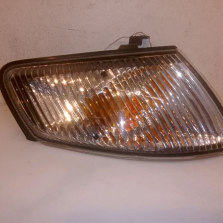 Clignotant droit occasion MAZDA 626 IV Phase 1 07-1997->12-1999 1.8 LTX