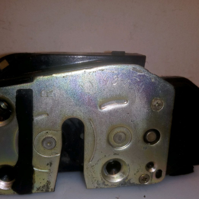 Serrure porte ard occasion MAZDA 626 IV Phase 1 07-1997->12-1999 1.8 LTX 3