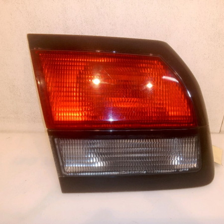 Feu arrière interieur gauche occasion MAZDA 626 IV Phase 1 07-1997->12-1999 1.8 LTX