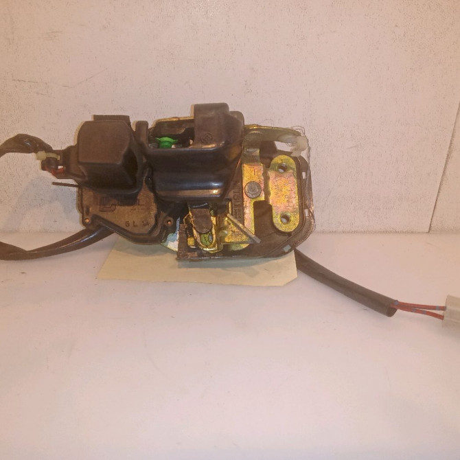 Serrure porte arg occasion MAZDA 626 IV Phase 1 07-1997->12-1999 1.8 LTX 2