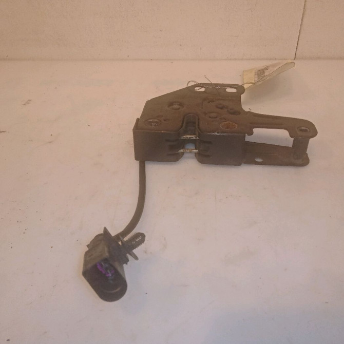 Serrure capot occasion  8E0823509D 2