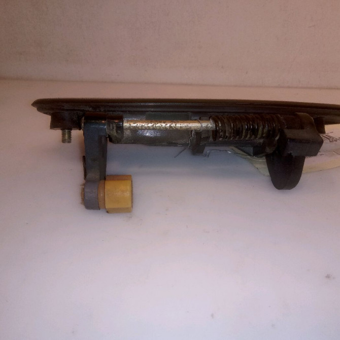 Poignee ext porte arg occasion MAZDA 626 IV Phase 1 07-1997->12-1999 1.8 LTX 2