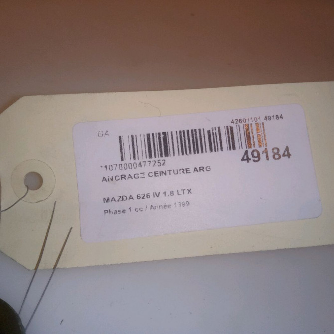 Ancrage ceinture arrière gauche occasion MAZDA 626 IV Phase 1 07-1997->12-1999 1.8 LTX 3