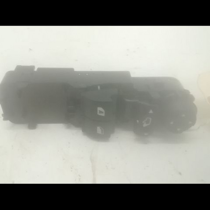 Commande lève-glace porte avant gauche occasion CITROEN DS3 Phase 1 11-2009->03-2014 1.6 e-HDi 90ch 98127152XT 1