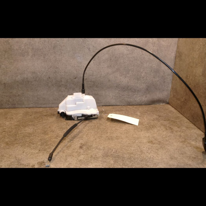 Serrure porte ard occasion RENAULT TWINGO II Phase 1 06-2007->11-2011 1.2i 60ch 1