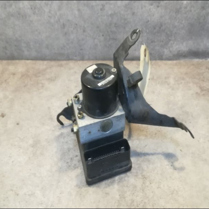 Unité hydraulique ABS occasion FORD FIESTA V Phase 1 09-2002->10-2005 1.4 TDCI 1146149 1