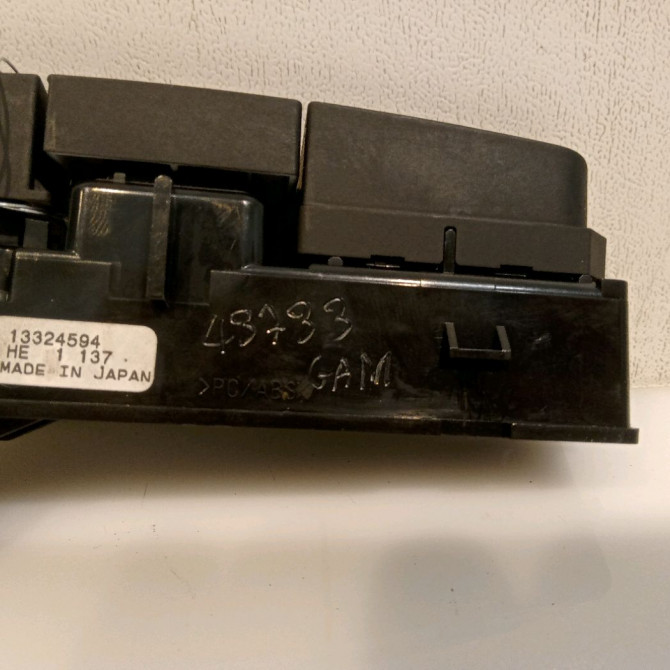 Bouton de warning occasion OPEL INSIGNIA Phase 1 01-2009->03-2013 3