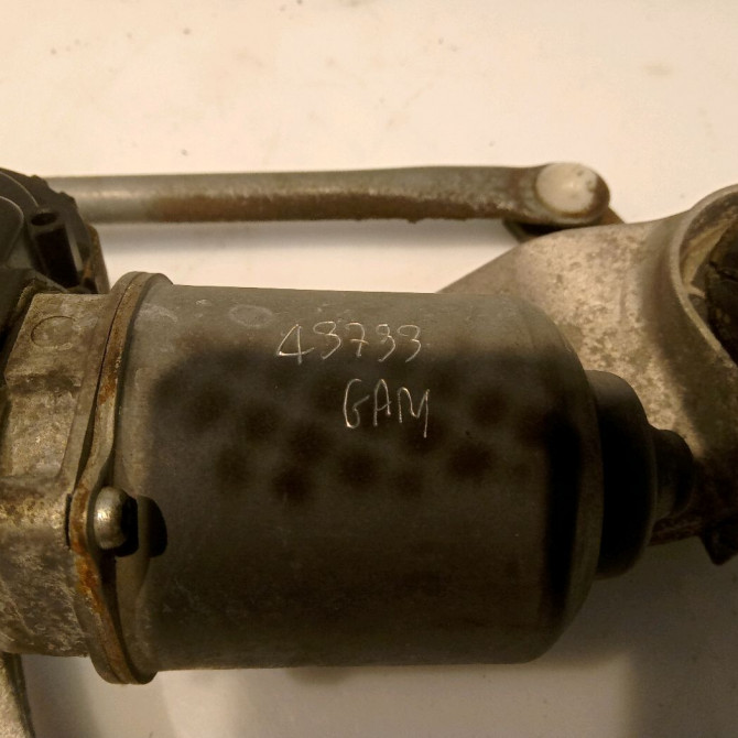 Moteur essuie-glace avant occasion OPEL INSIGNIA Phase 1 01-2009->03-2013 39057204 4