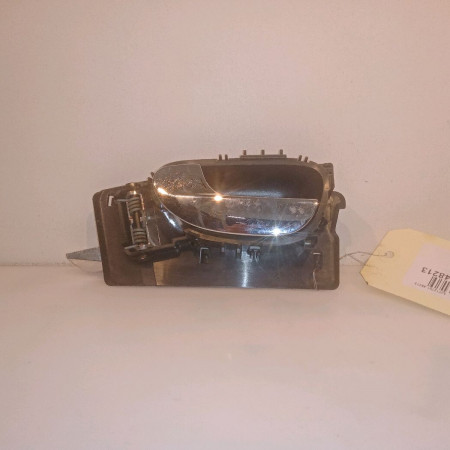 Poignee int porte avg occasion PEUGEOT 307 Phase 1 04-2001->06-2005 1.6i 16v 9143E9