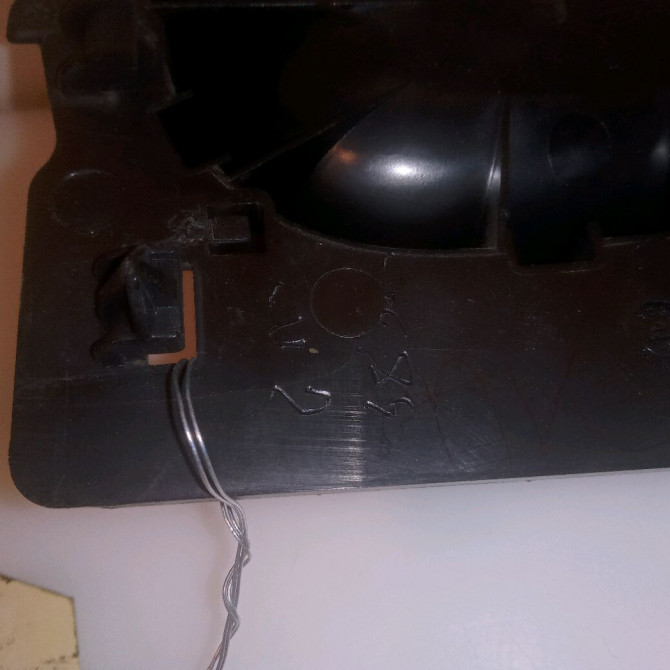 Poignee int porte avg occasion PEUGEOT 307 Phase 1 04-2001->06-2005 1.6i 16v 9143E9 3