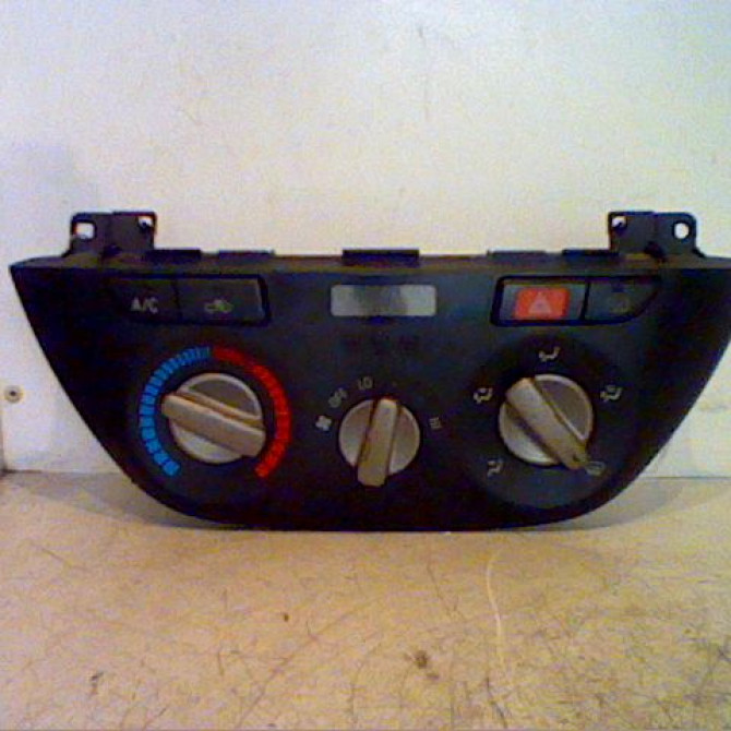 Commande de chauffage occasion TOYOTA RAV4 II Phase 1 07-2000->10-2003 115 D-4D 55900-42150 1