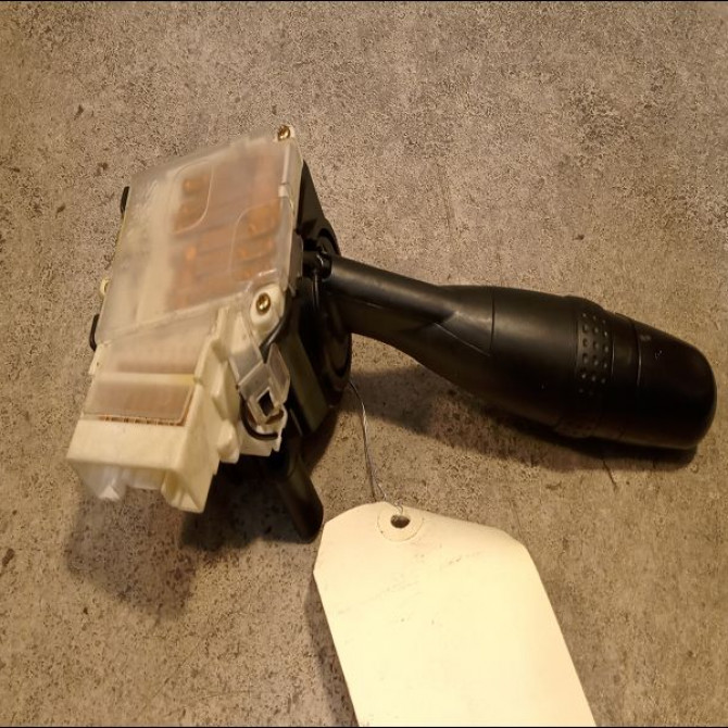 Commande clignotant occasion TOYOTA RAV4 II Phase 2 10-2003->12-2005 115 D-4D 8411942010 2