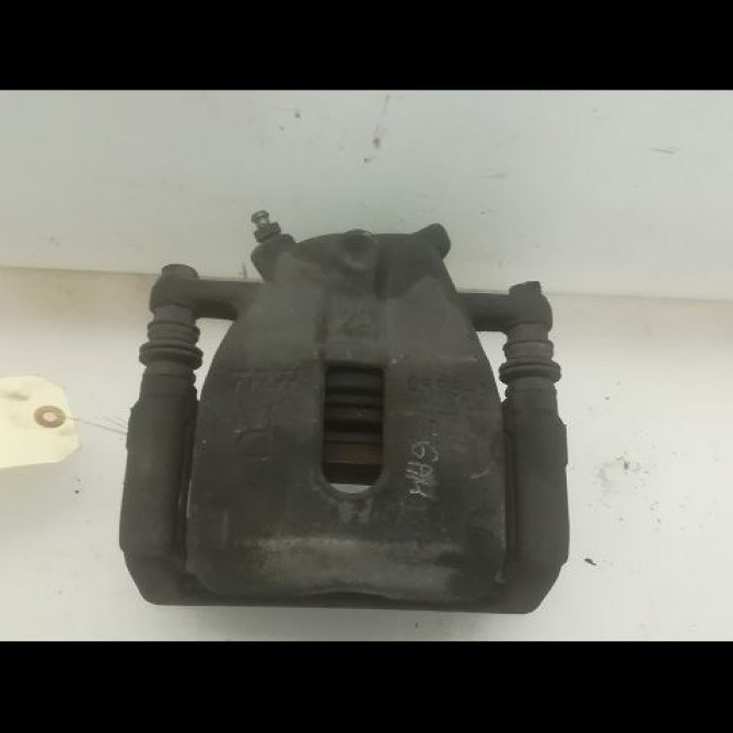 Etrier de frein avant droit occasion SUZUKI SWIFT III Phase 1 03-2005->09-2011 1.3i 90ch 5511062J10 1